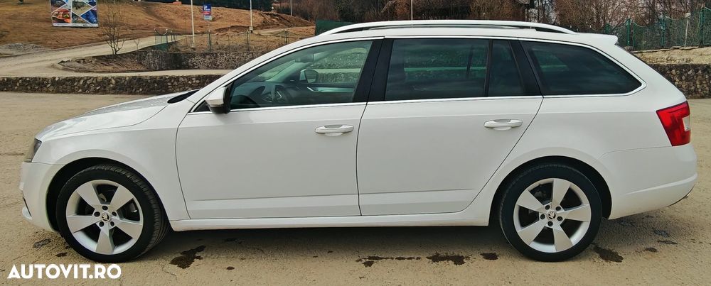 Skoda Octavia 2.0 TDI AMBITION DSG - 40