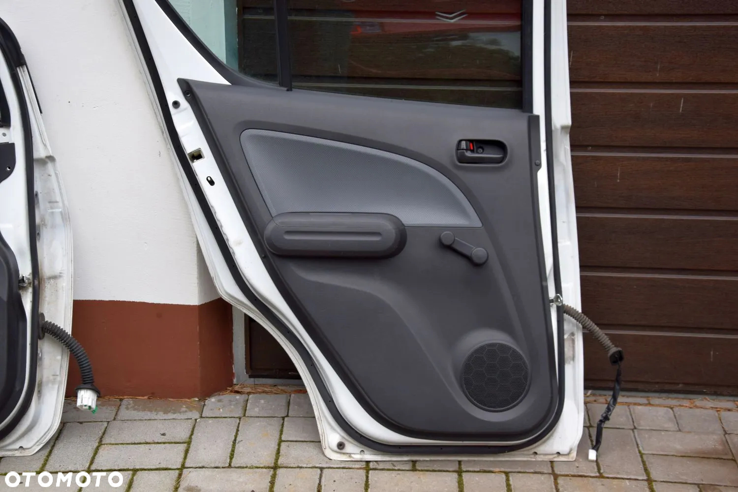 Opel Agila B II Suzuki Splash 08- Drzwi lewe tylne lewy tył 26U białe kompletne - 5