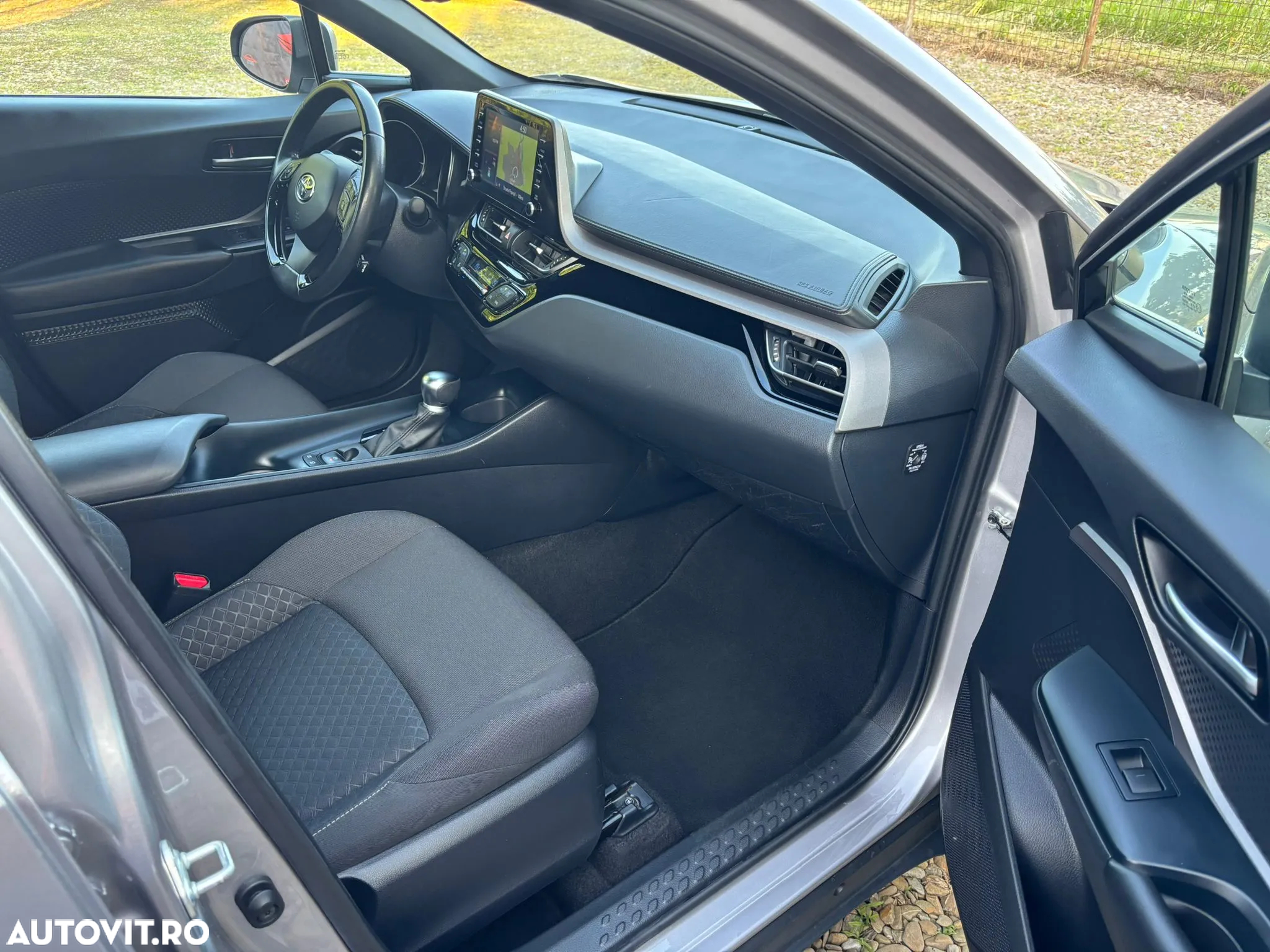 Toyota C-HR 1.8 HSD 122 CP 4x2 CVT Style - 19