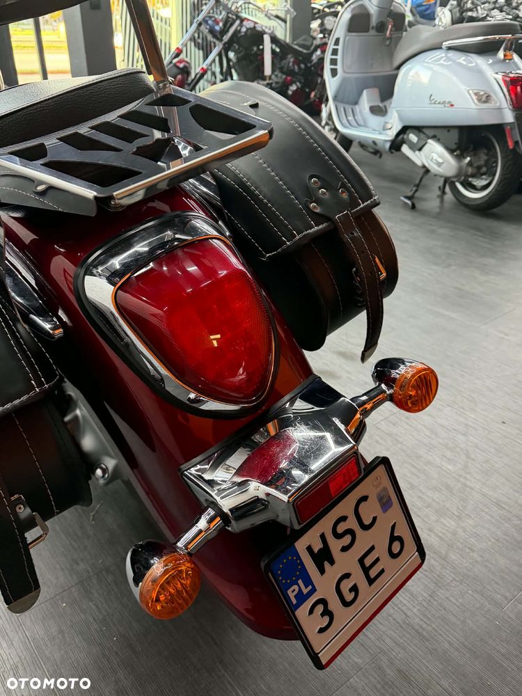 Suzuki Intruder - 18