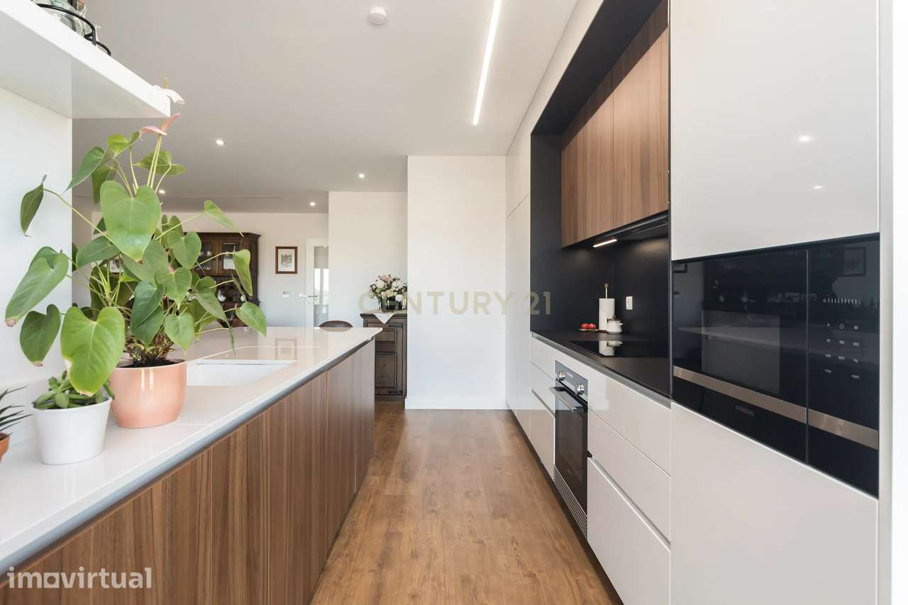Apartamento Duplex Exclusivo T4 no Montijo | Elegância, Espaço e Versa - Grande imagem: 4/60