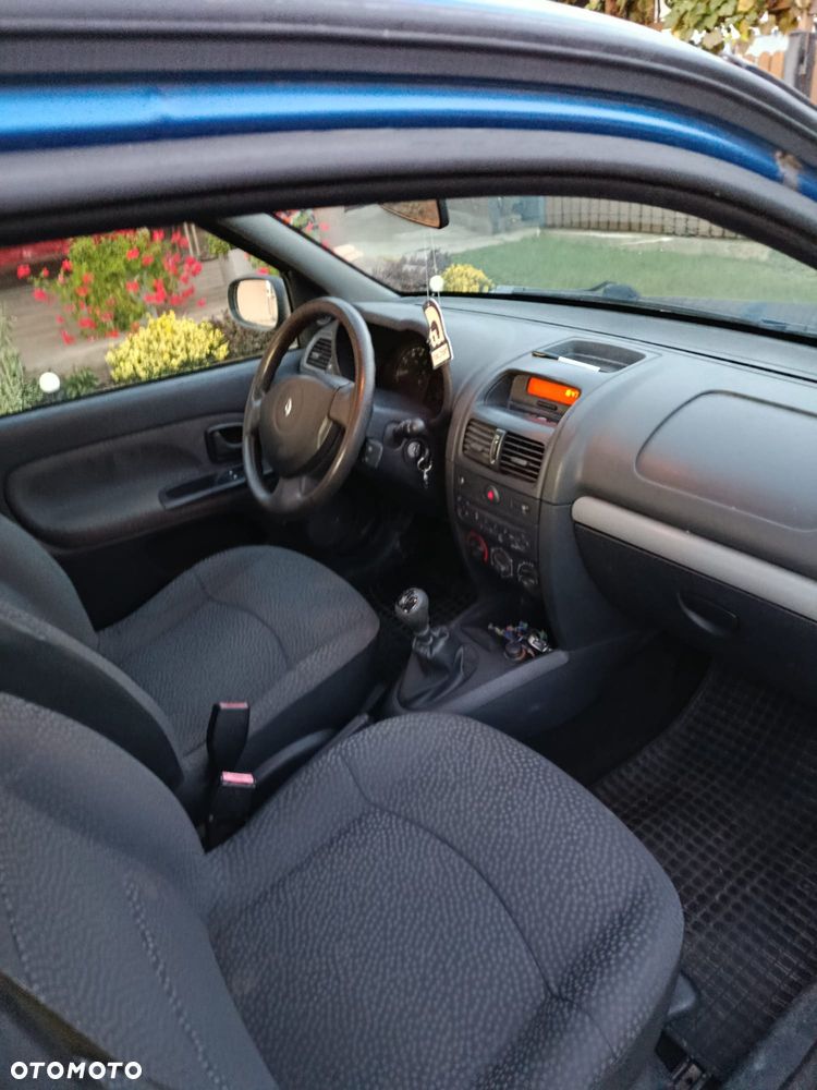 Renault Clio 2007 photo 3