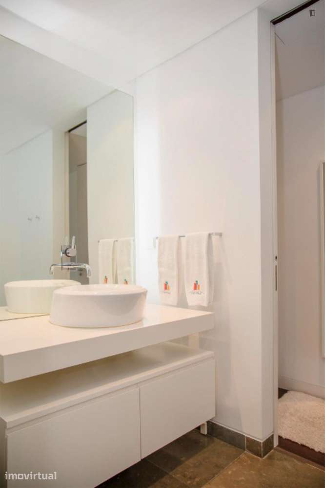 Apartamento com 1 quartos - localizado em Vitória Porto - Grande imagem: 3/22
