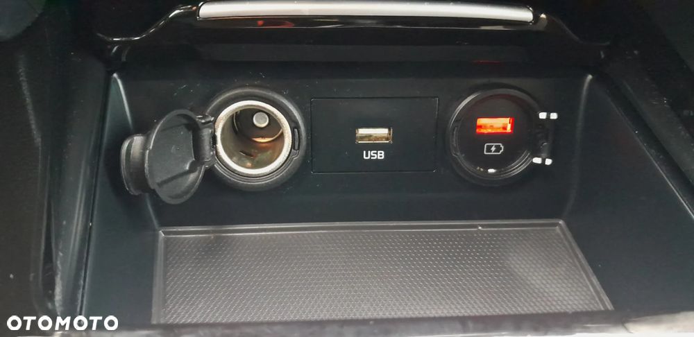 Kia Ceed 1.6 CRDi 128 Platinum Edition - 34