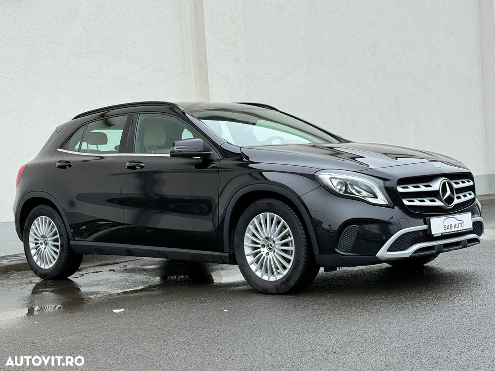 Mercedes-Benz GLA 180 7G-DCT - 5