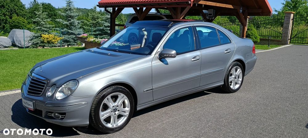 Mercedes-Benz Klasa E 300 BLUETEC Avantgarde - 19