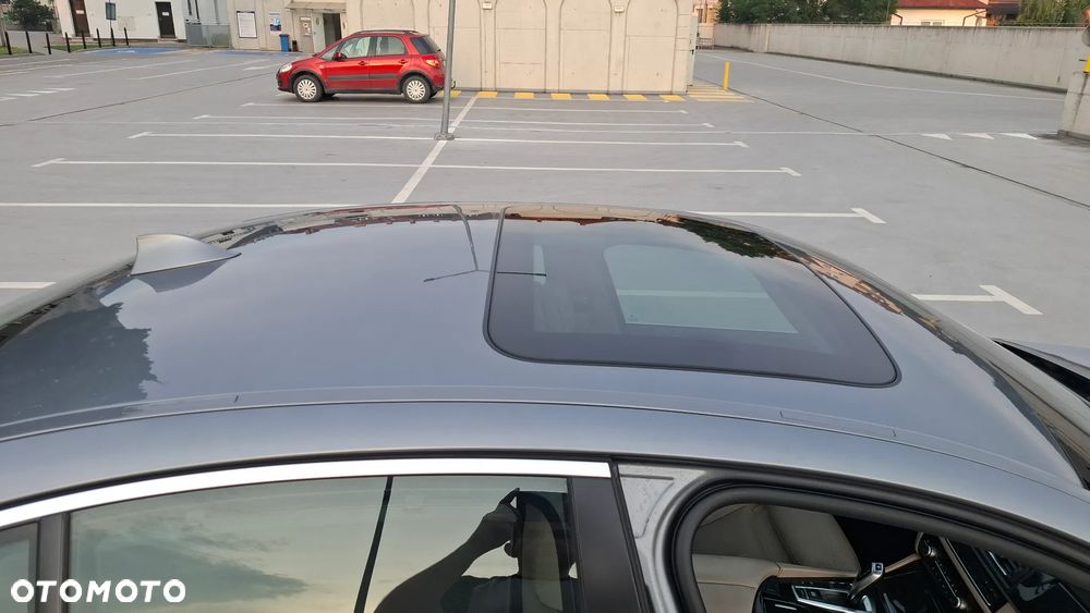 BMW Seria 5 535i xDrive - 33