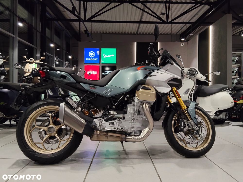 Moto Guzzi V100 Mandello - 3