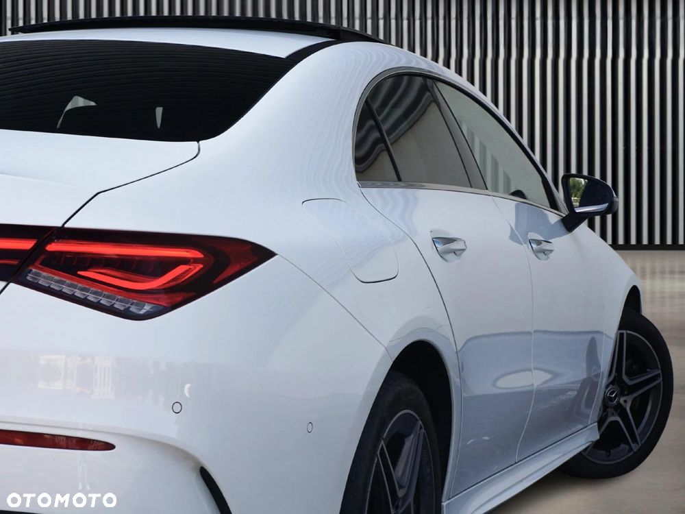 Mercedes-Benz CLA 250 E AMG Line 8G-DCT - 10
