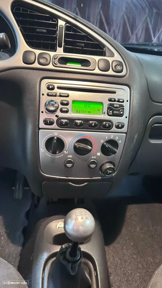 Ford Puma 1.6 16V - 12