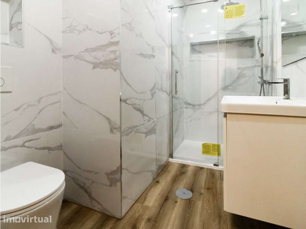 Moradia totalmente remodelada - Grande imagem: 5/25