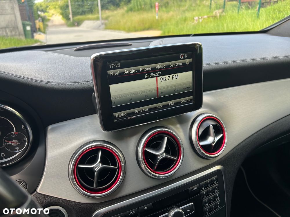 Mercedes-Benz CLA 45 AMG 4Matic 7G-DCT - 8