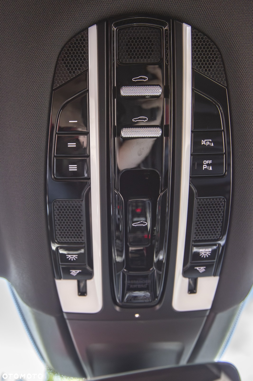 Porsche Panamera 4 GPF - 15