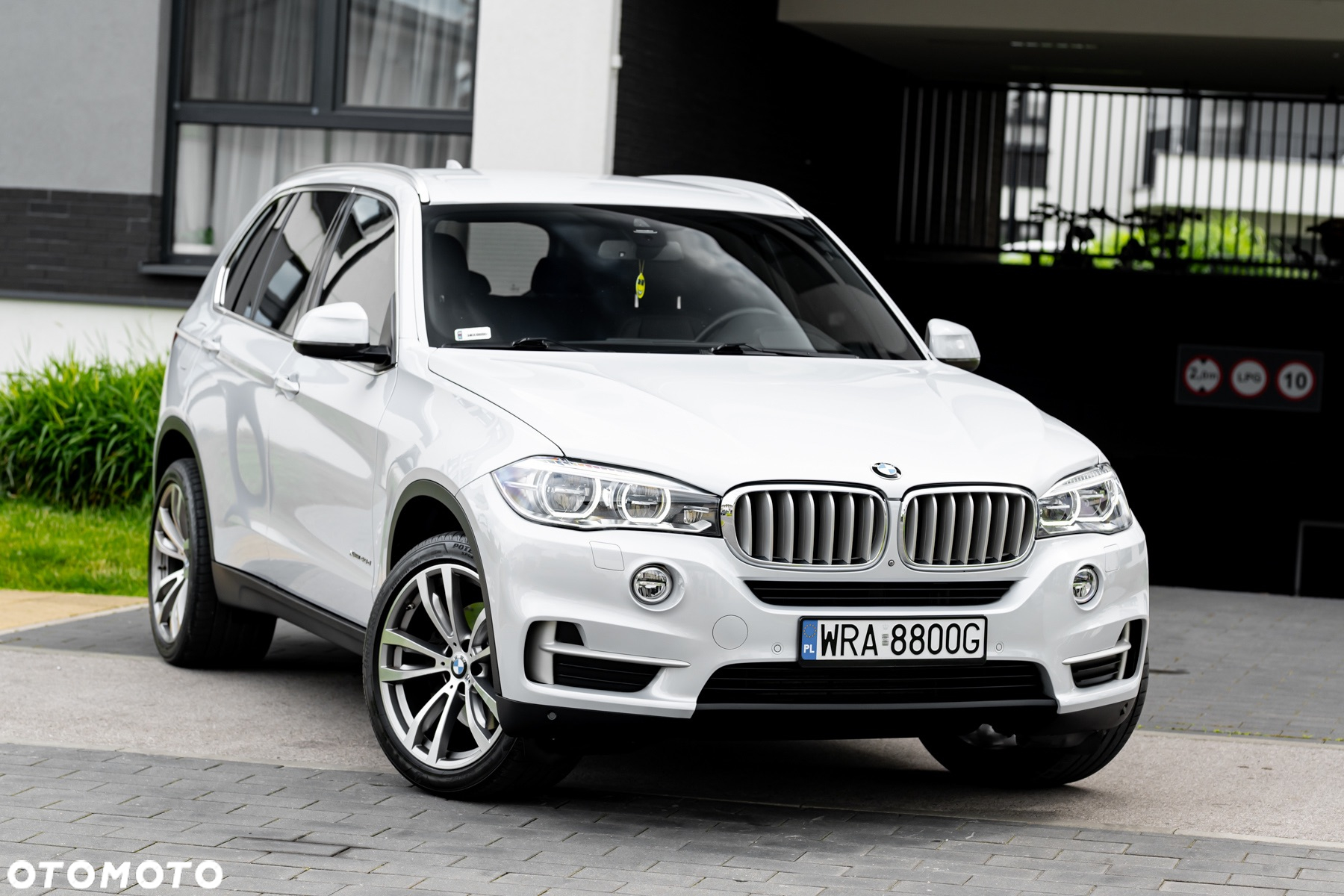 BMW X5 xDrive40d Sport-Aut - 4