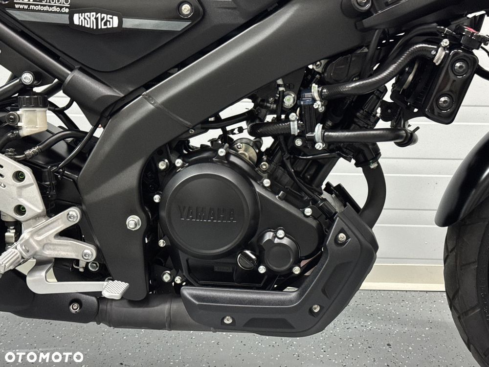 Yamaha XSR - 9
