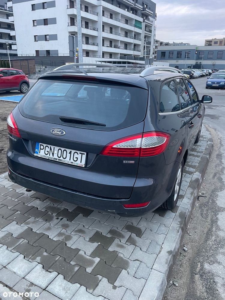 Ford Mondeo 2.0 TDCi Ambiente - 2