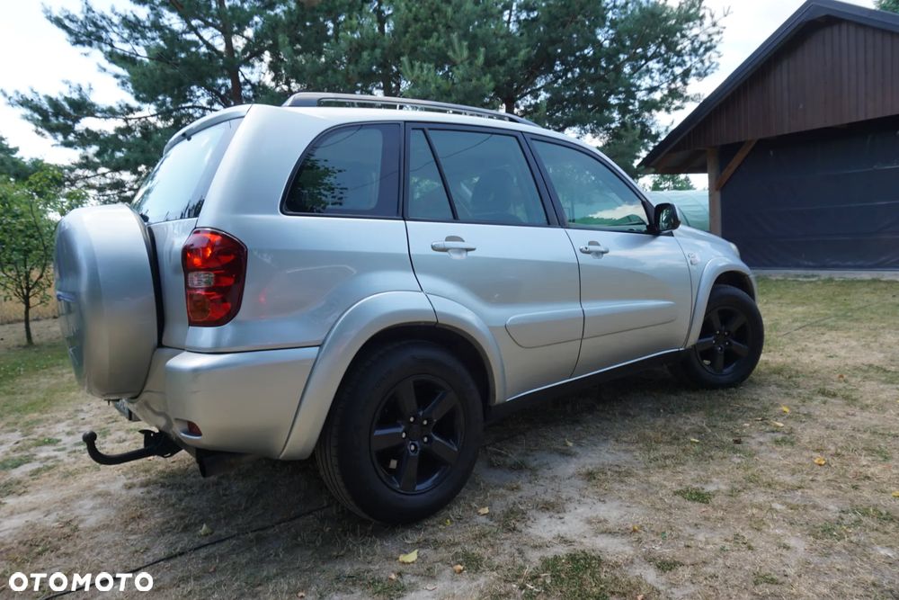 Toyota RAV4 D-4D 4x4 Executive - 12