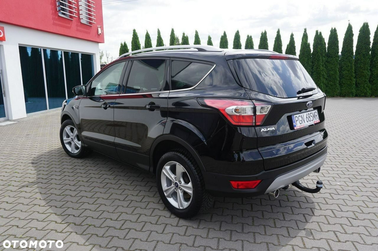 Ford Kuga 2.0 TDCi 2x4 Titanium - 29