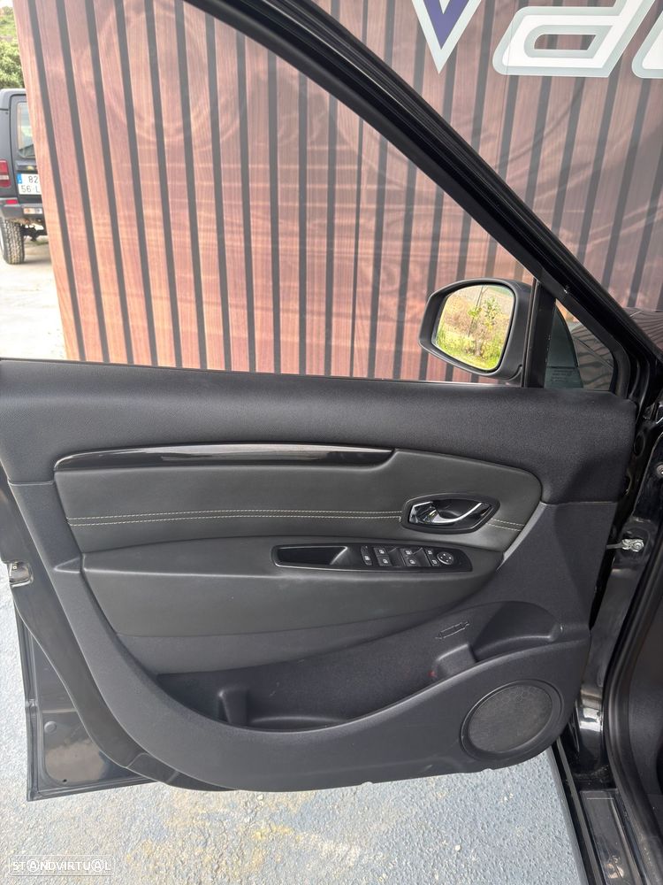 Renault Grand Scénic 1.5 dCi Bose Edition SS - 21