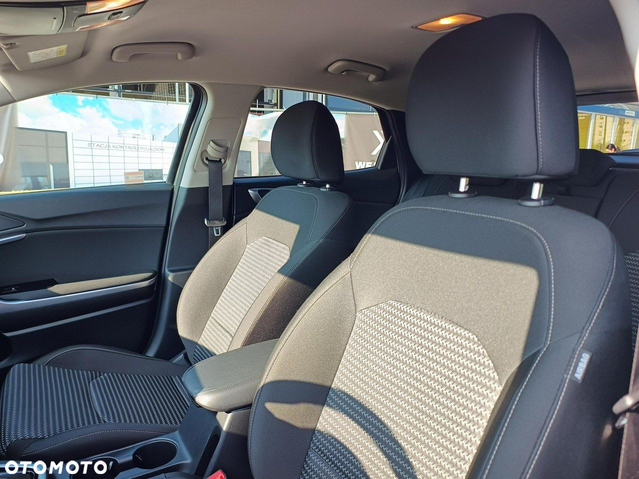 Kia XCeed - 11