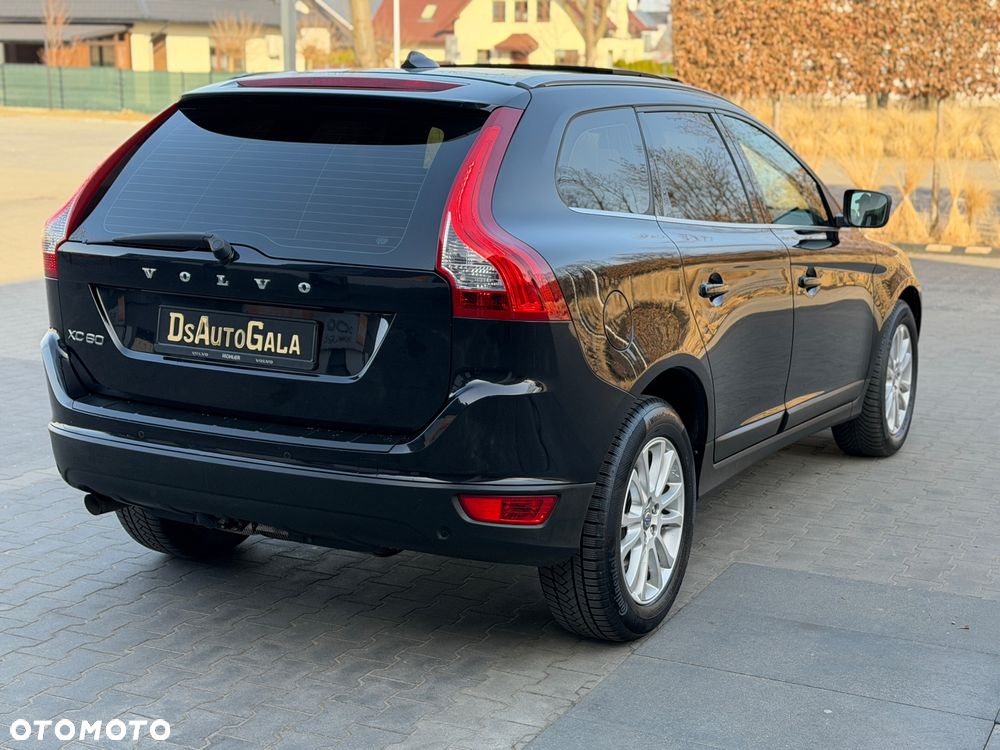 Volvo XC 60 2.4D Summum - 8