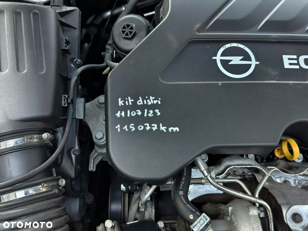 Opel Insignia - 23
