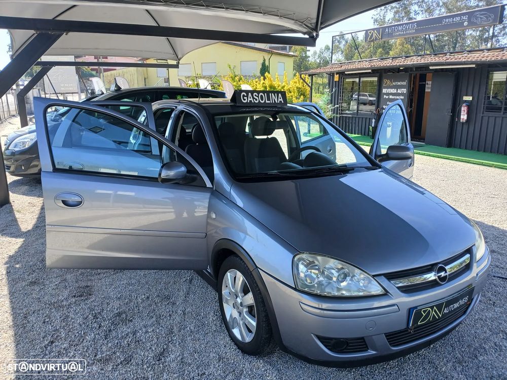 Opel Corsa 1.2 16V Cosmo - 3