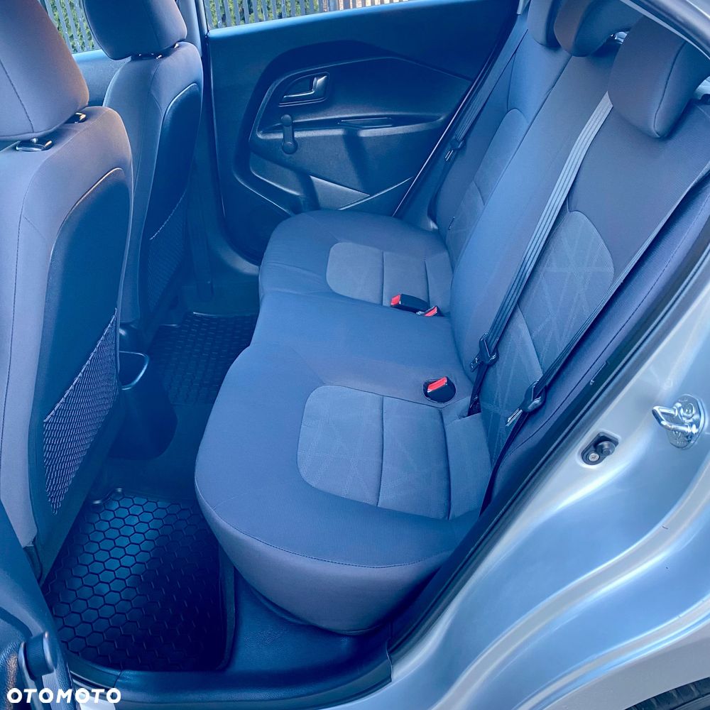 Kia Rio 1.2 Attract - 23