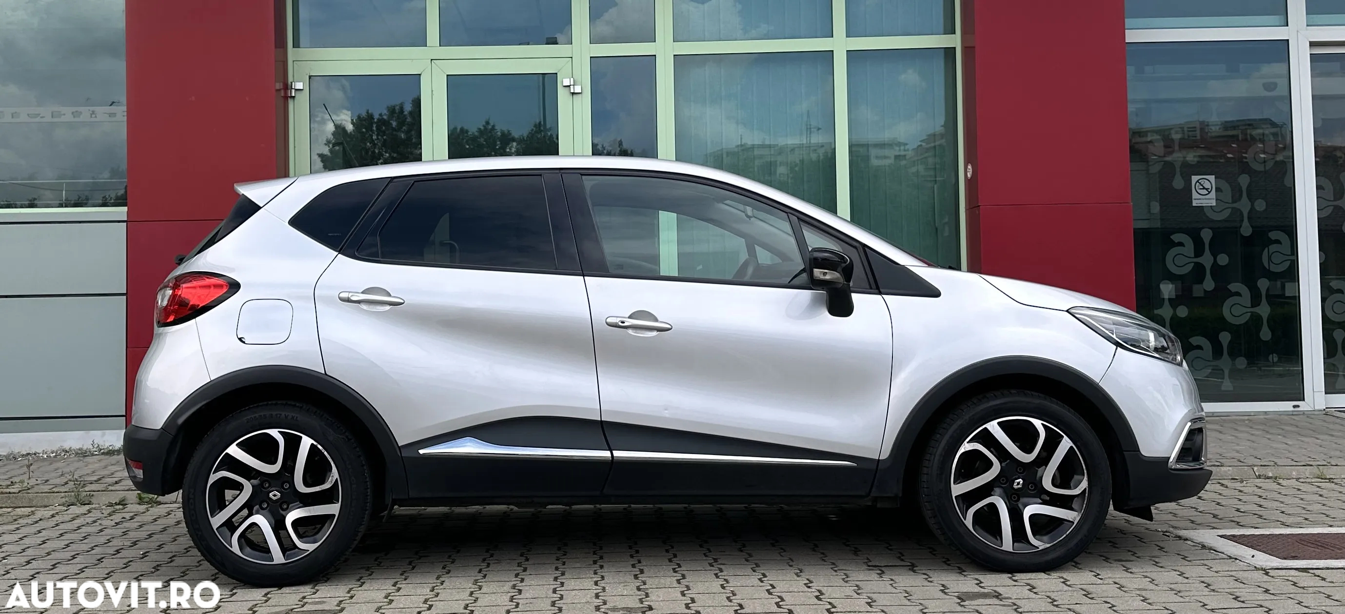 Renault Captur - 11