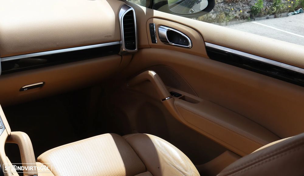 Porsche Cayenne S Tiptronic S - 23