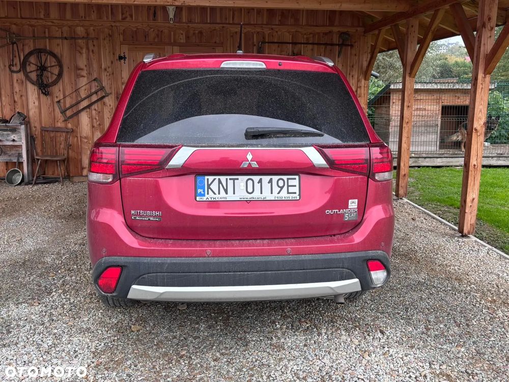 Mitsubishi Outlander - 8
