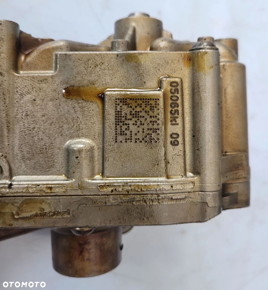 POMPA OLEJU BMW E89 E90 E92 F01 F02 F10 F11 F25 N52B30 3.0B 7573748 - 3