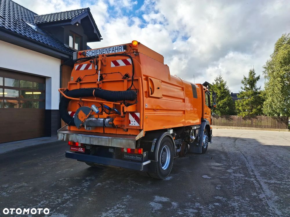 Mercedes-Benz Axor 1823 Zamiatarka HSW Explorer 6 Do Szyn Kolejowych Pojazd Szynowo Drogowy Czyszenie Szyn Torów Kolejowych - 2