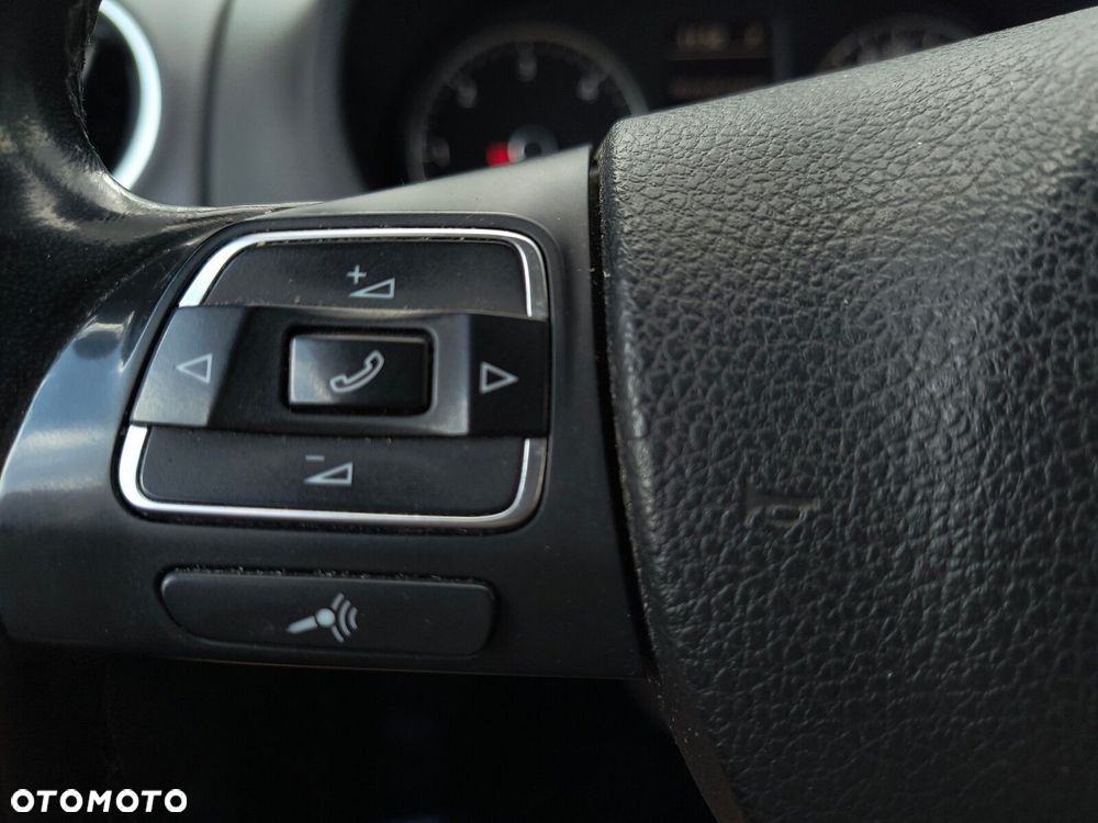 Volkswagen Amarok - 22