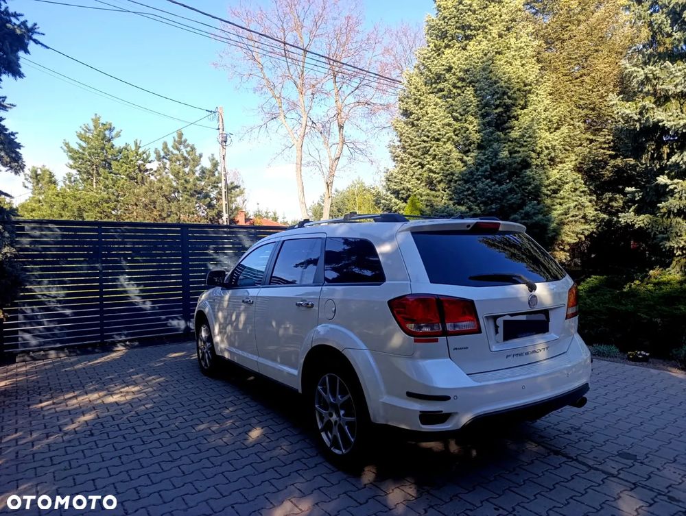 Fiat Freemont 2.0 Multijet 16V DPF Automatik Allrad Lounge - 6