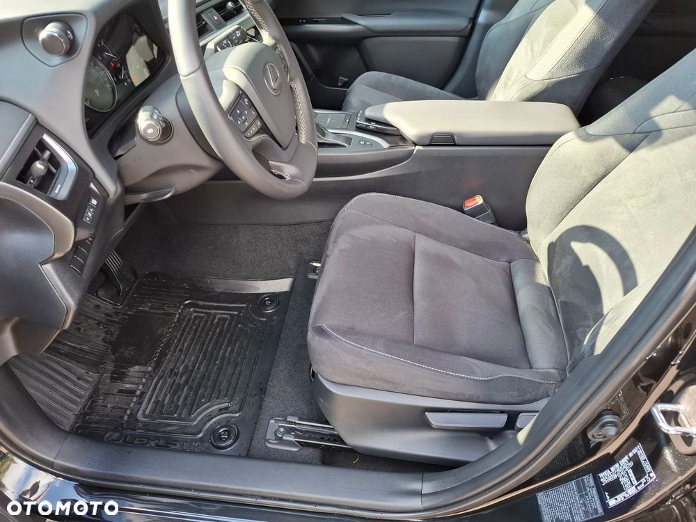 Lexus UX 250h GPF Business Edition 2WD - 14