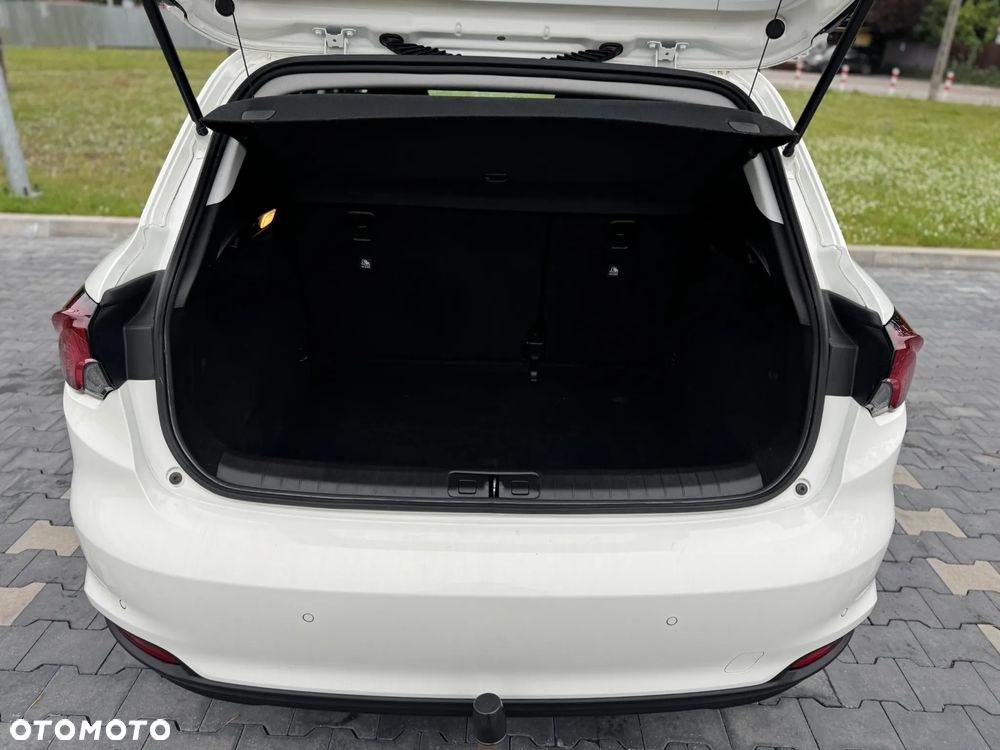 Fiat Tipo 1.4 16v Lounge EU6d - 28