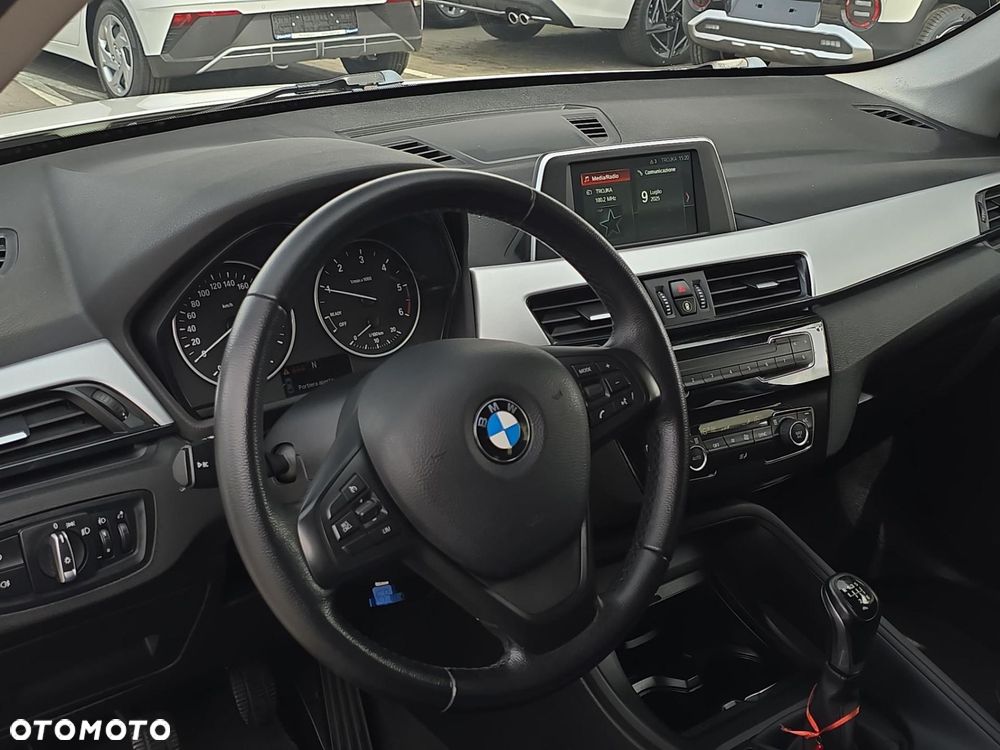 BMW X1 sDrive16d Advantage - 14