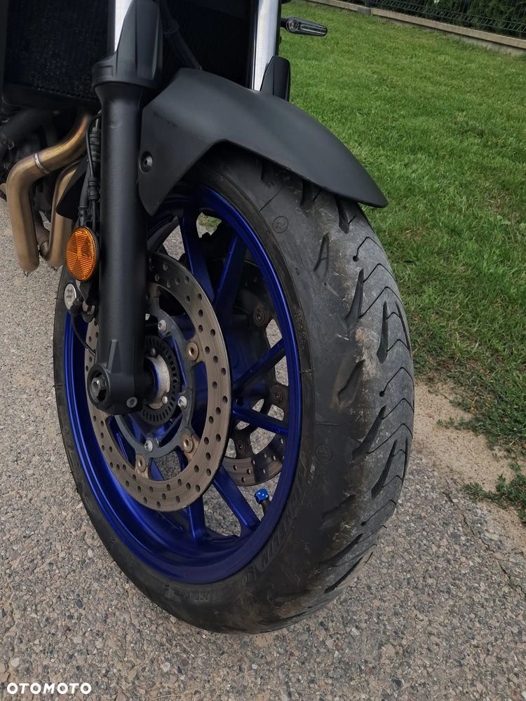 Yamaha MT - 9