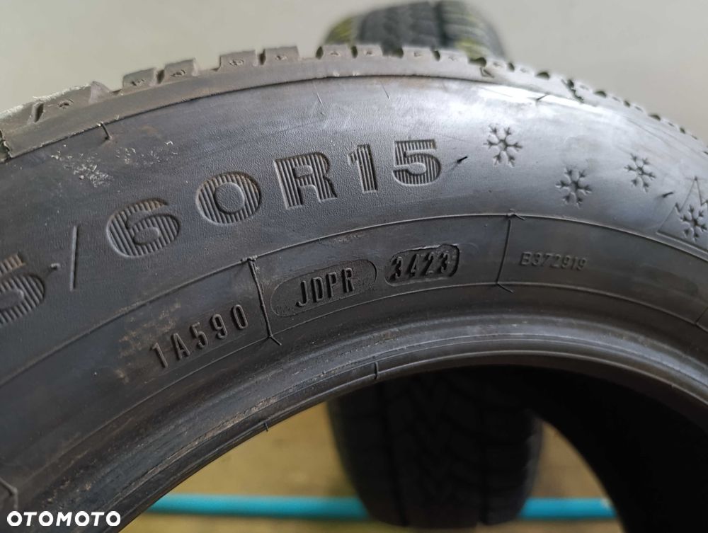 2x 185/60 R15 84T Dunlop Winter Response 2 2023r 7,3mm - 6