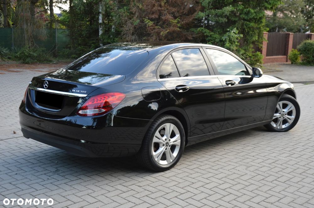Mercedes-Benz Klasa C 200 (BlueTEC) d 7G-TRONIC Exclusive - 3