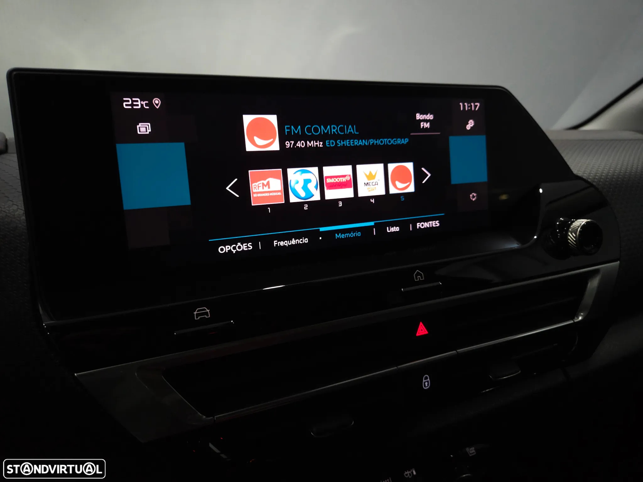 Citroën C4 BlueHDi 130 Stop&Start EAT8 SHINE - 28