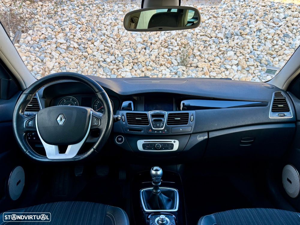 Renault Laguna Break 1.5 dCi SE Black Line 110g - 24
