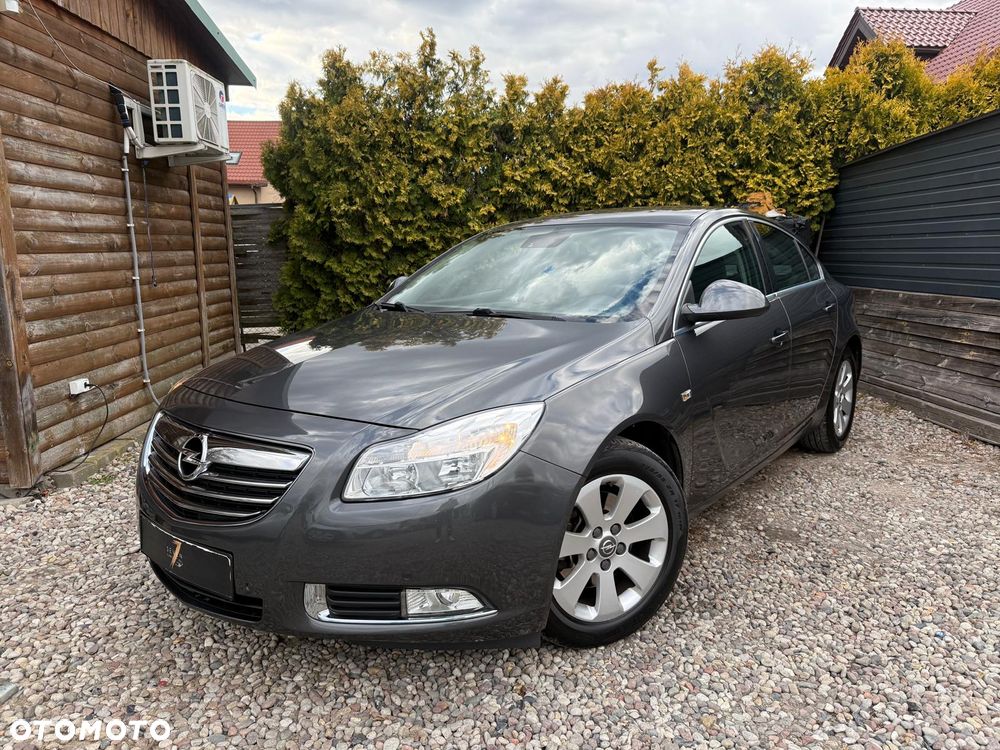 Opel Insignia 1.6 Turbo Edition - 1