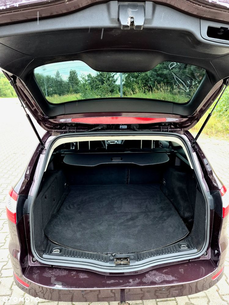 Ford Mondeo 2.0 TDCi Ambiente - 4