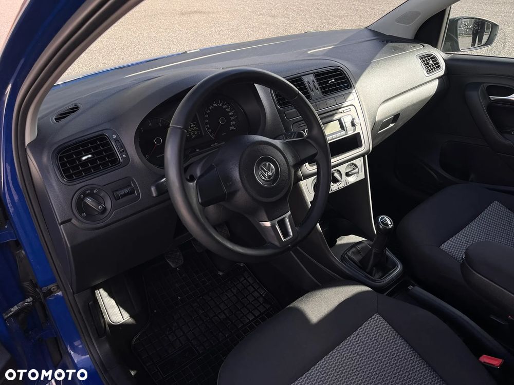 Volkswagen Polo 1.2 Comfortline - 23