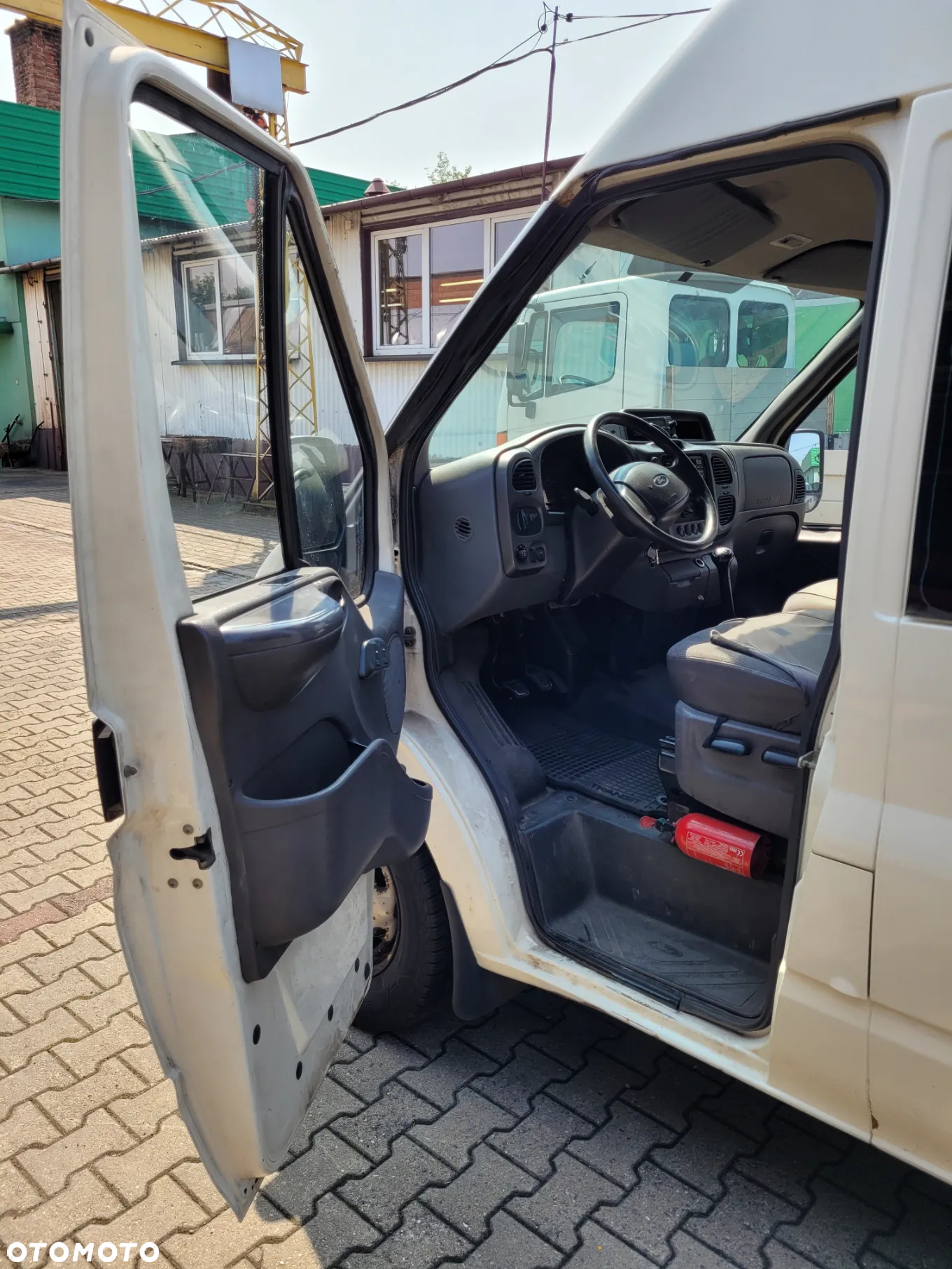 Ford Transit 350L - 7