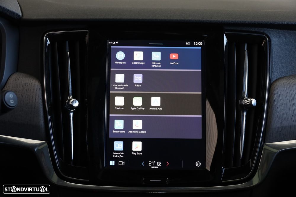 Volvo V90 Cross Country 2.0 B4 AWD - 29