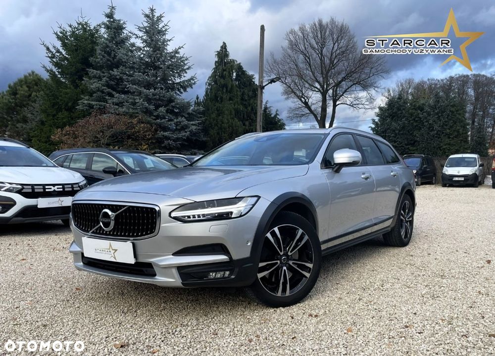 Volvo V90 Cross Country - 1