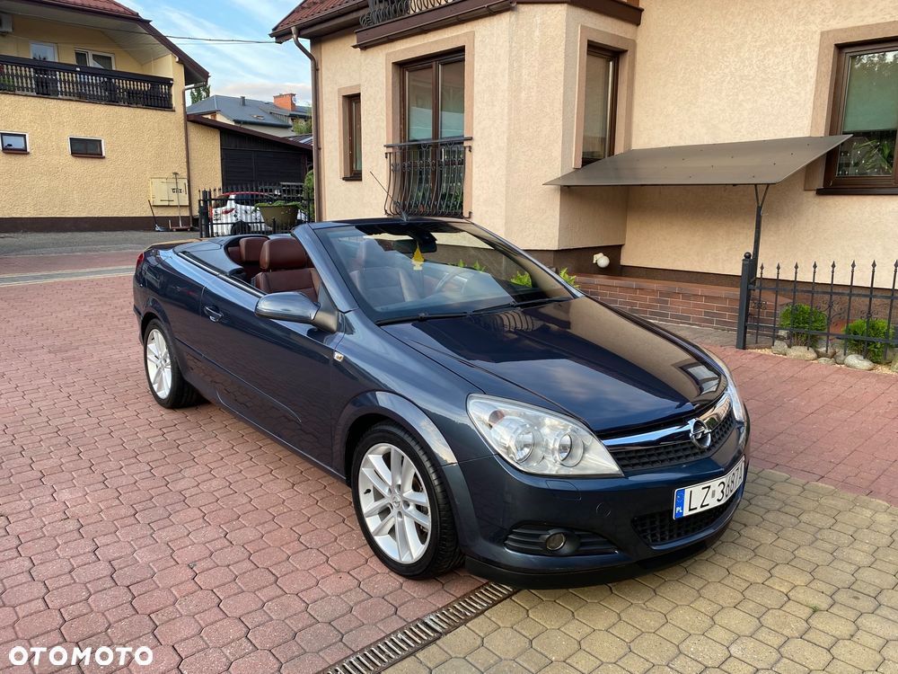 Opel Astra III GTC 1.9 CDTI Cosmo